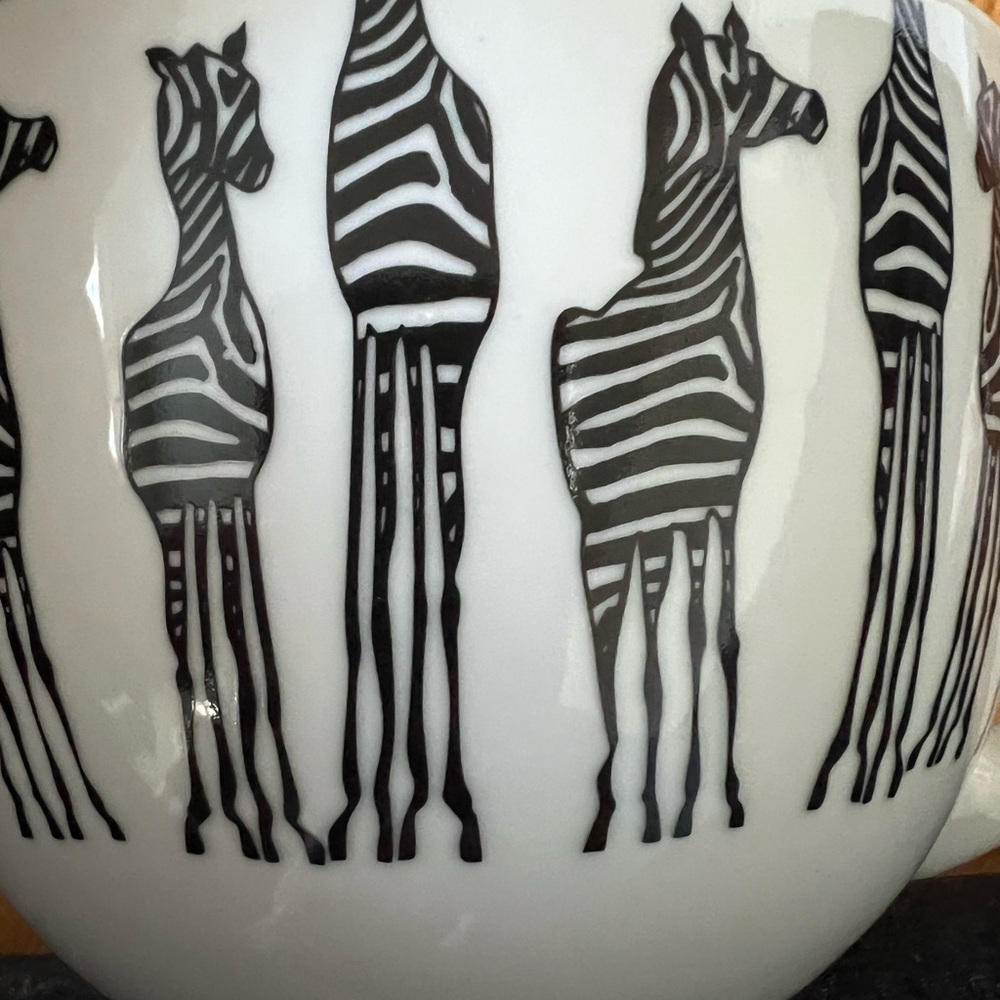 - Zebra mug - Picture 2 of 3